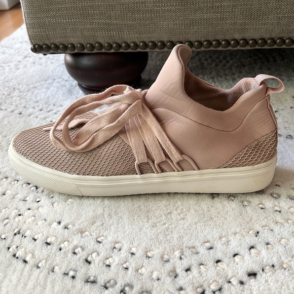 Steve Madden Lancer Sneakers - Picture 9 of 14